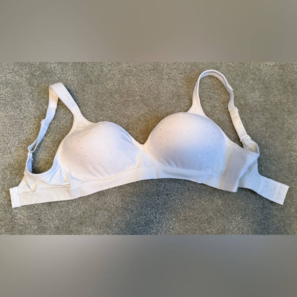 Lot of 4 no underwire bras - 3 sz 34D, 1 sz 36C - Picture 6 of 12